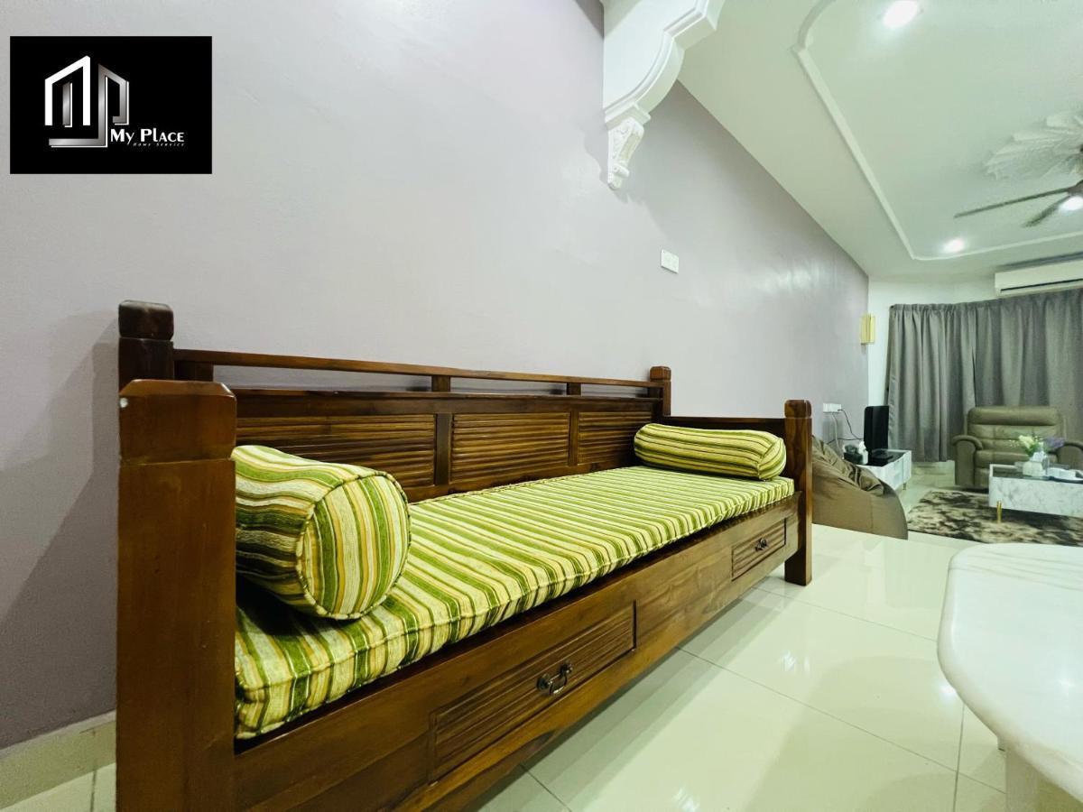 2 Storey 5Br 16Pax Semabok Taman Cheng Ho, 3 By Myplace Malacca Buitenkant foto