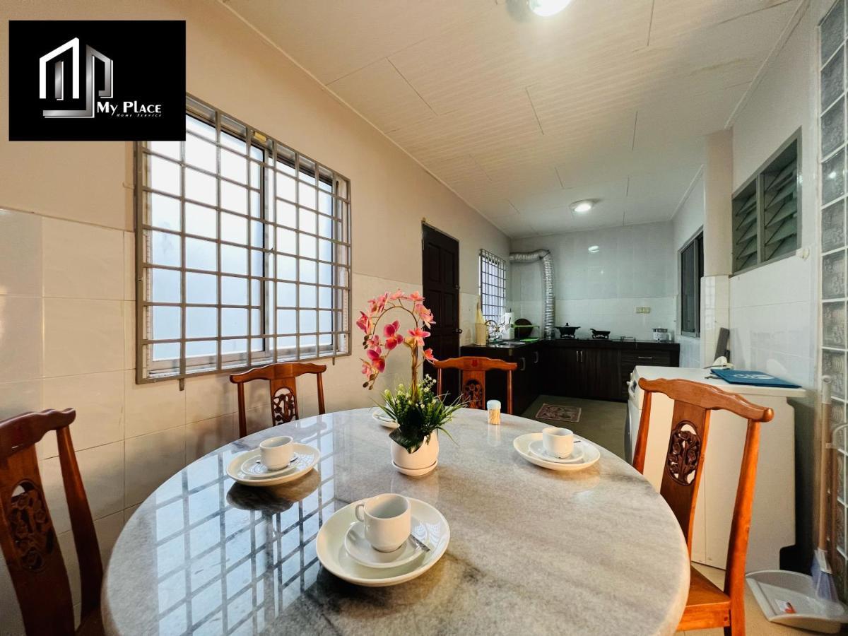 2 Storey 5Br 16Pax Semabok Taman Cheng Ho, 3 By Myplace Malacca Buitenkant foto